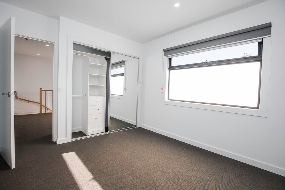 Property Gallery Thumbnail 3