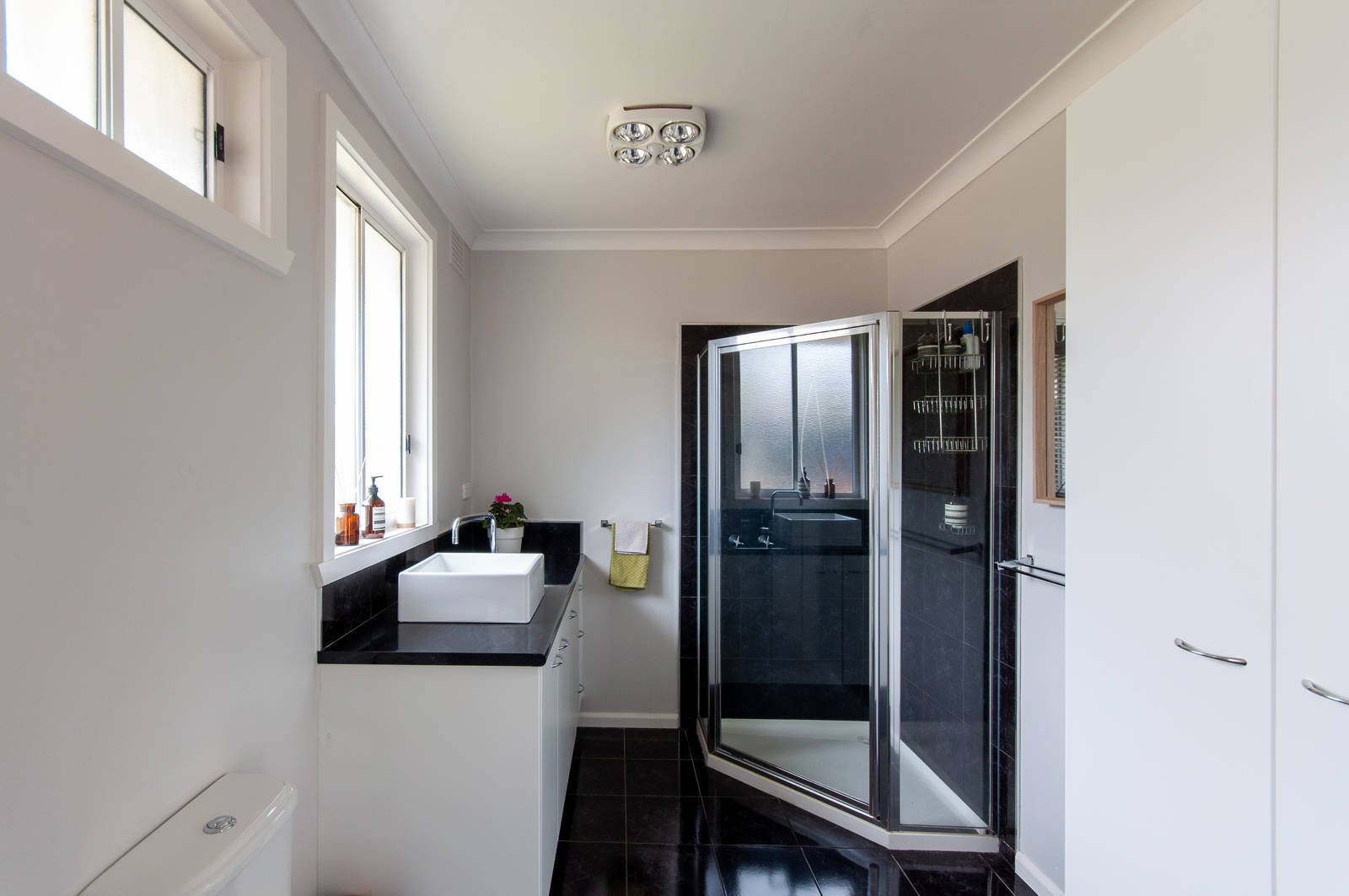 Property Gallery Thumbnail 9