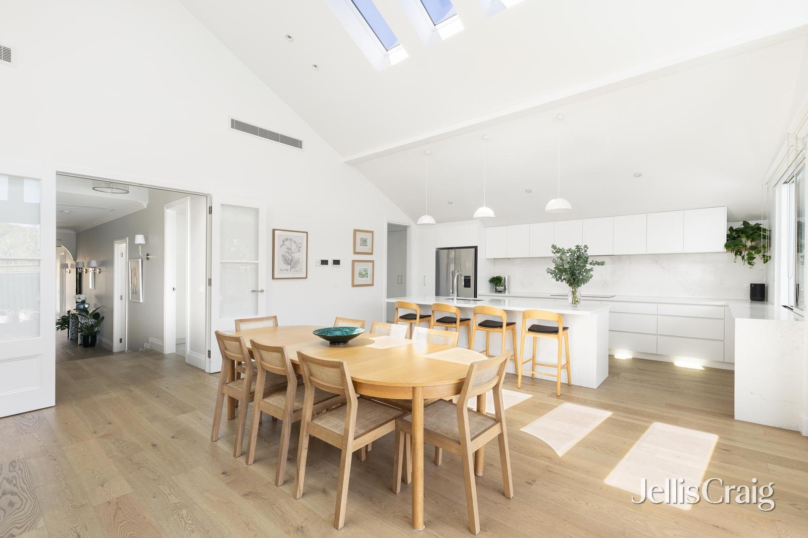 27 Eddys Grove, Bentleigh image 10