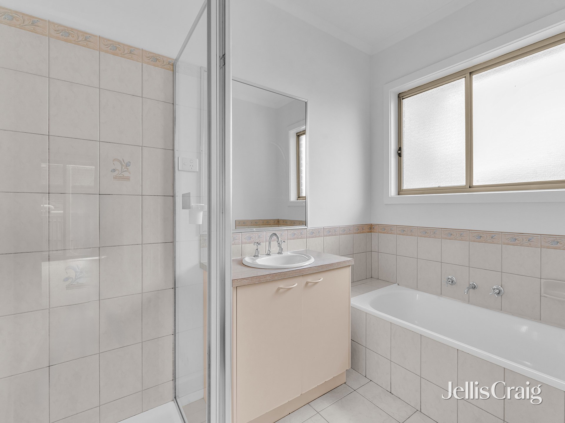 27 Edith Street, Glen&nbsp;Waverley image 6