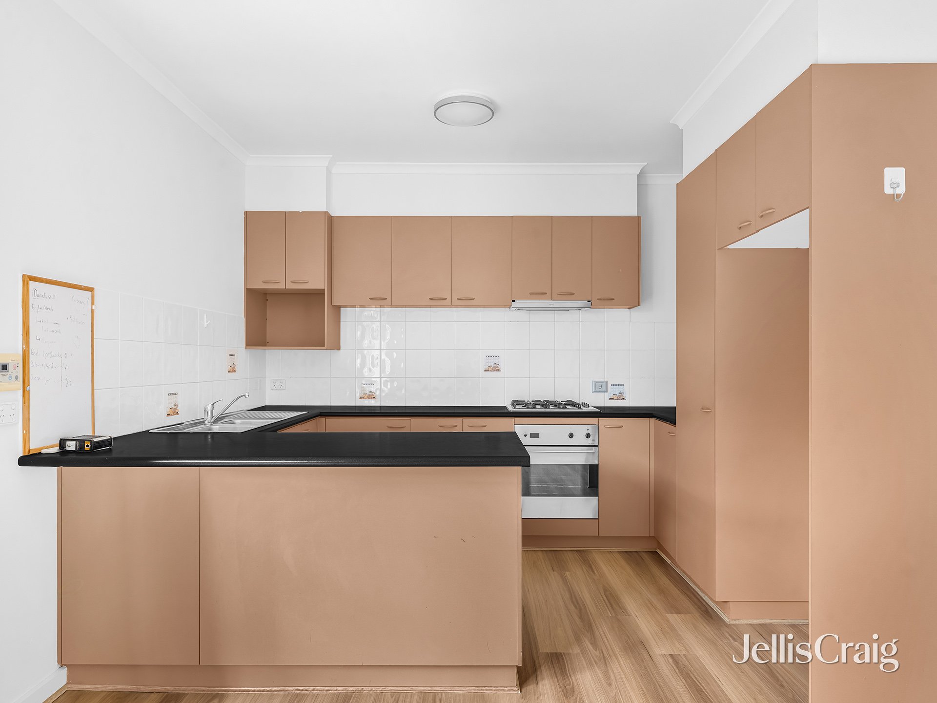 27 Edith Street, Glen&nbsp;Waverley image 4