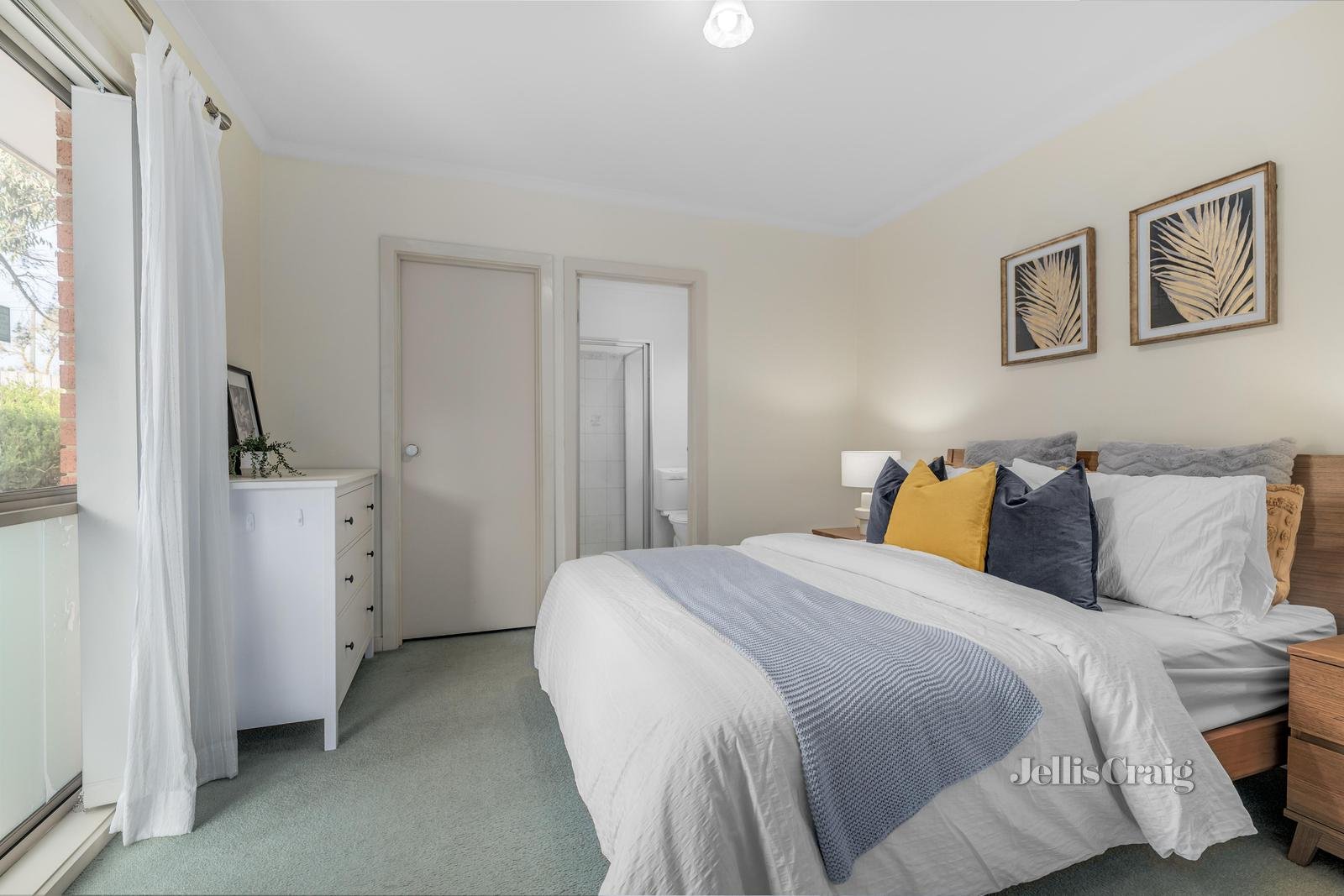 27 Edith Street, Glen Waverley image 4