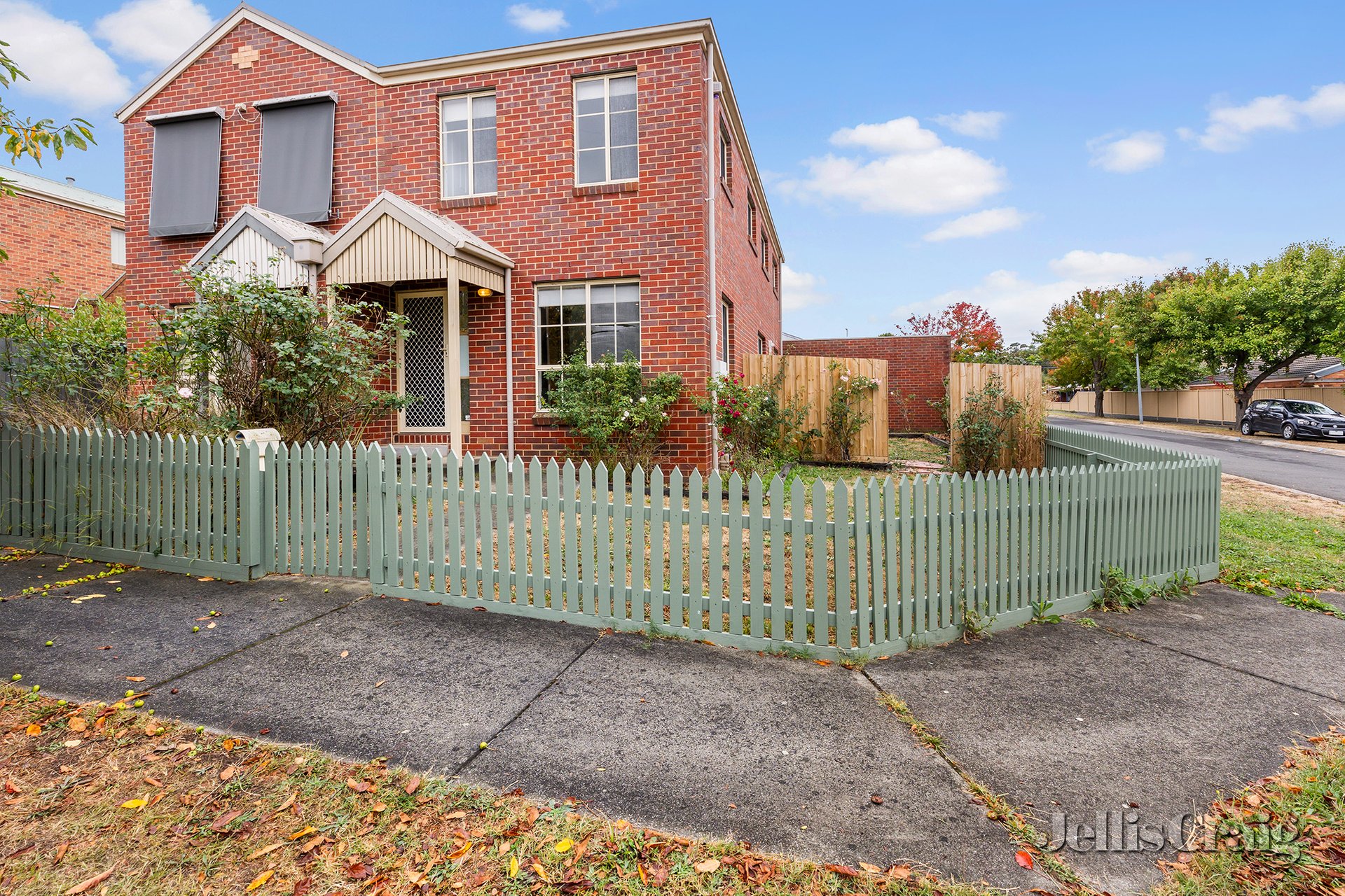 27 Eureka Gardens, Eureka image 1