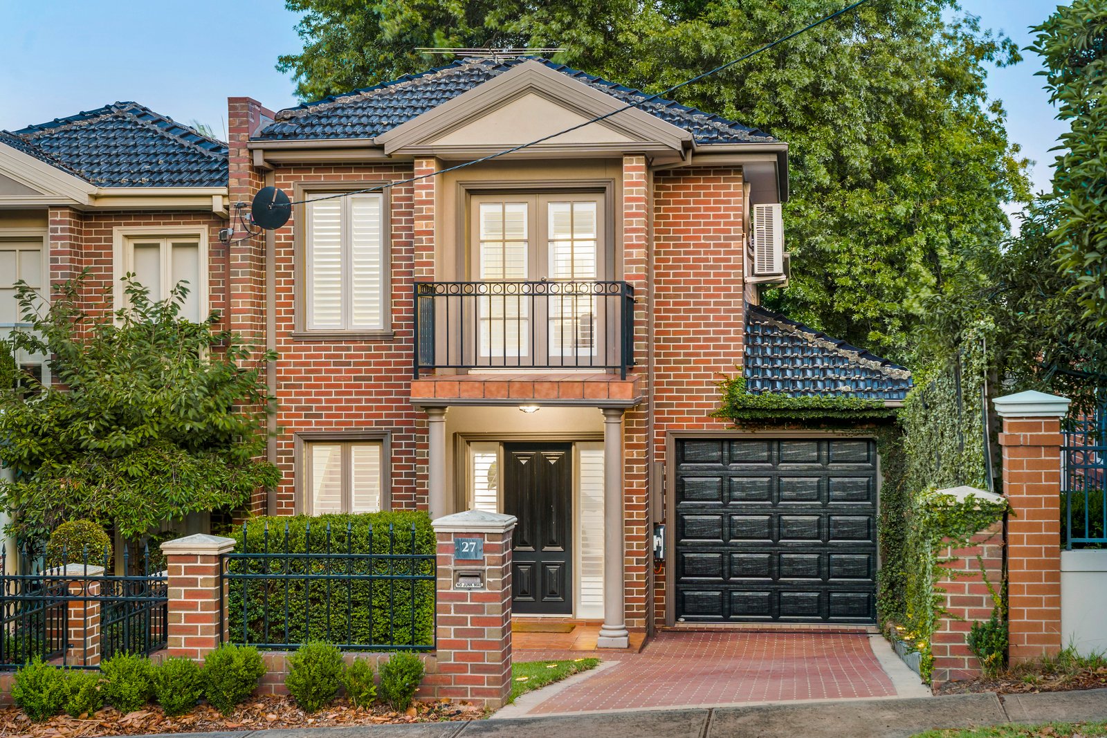 Property Gallery - Main Image