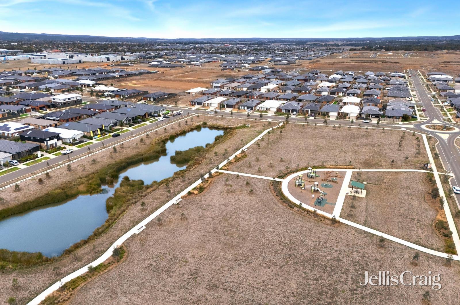 27 Gellibrand Road, Winter&nbsp;Valley image 2