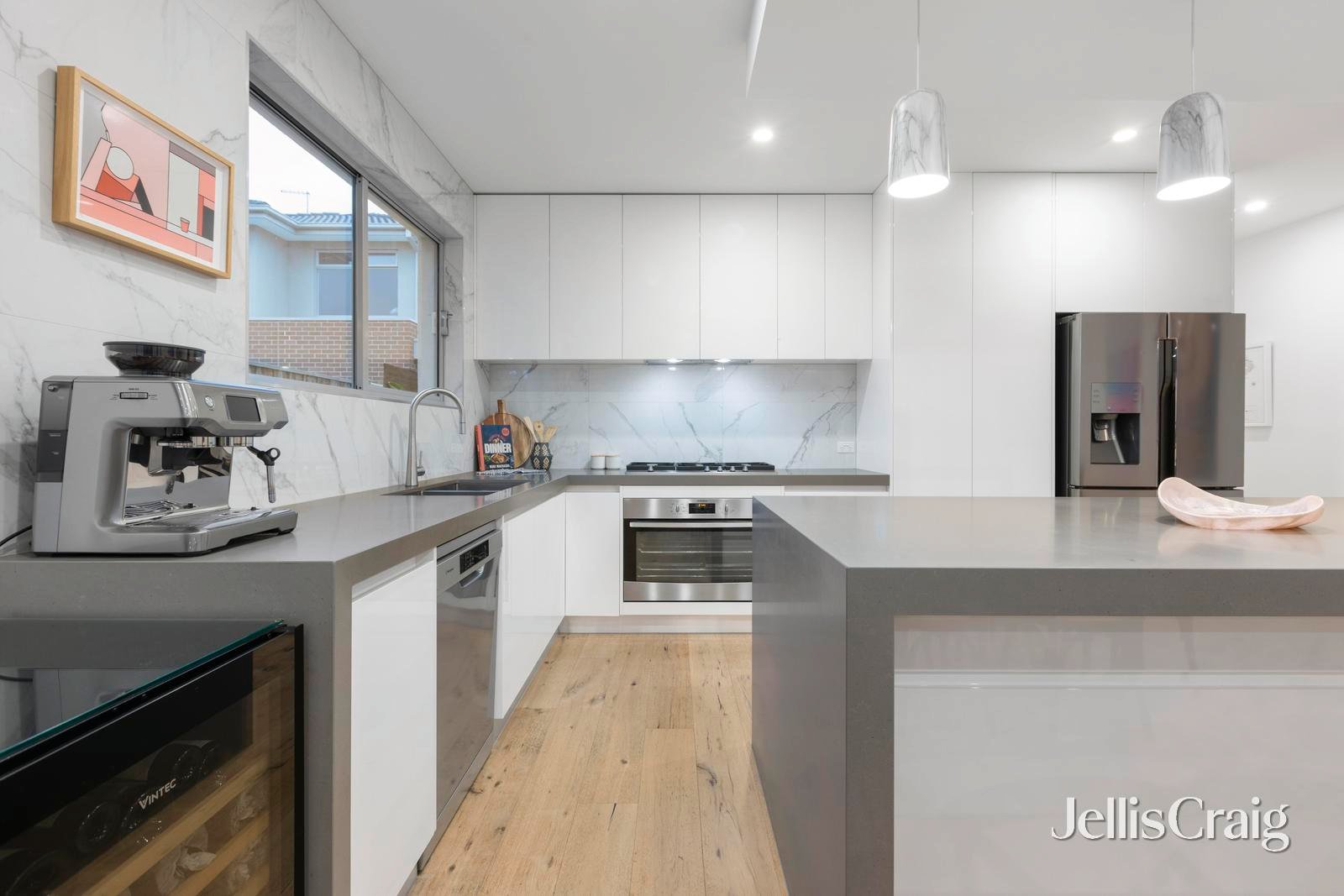 27 Glover Street, Bentleigh East image 5