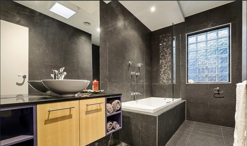 2/7 Gordon Street, Bentleigh image 5