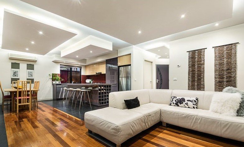 2/7 Gordon Street, Bentleigh image 2