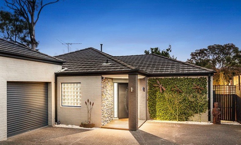 2/7 Gordon Street, Bentleigh image 8