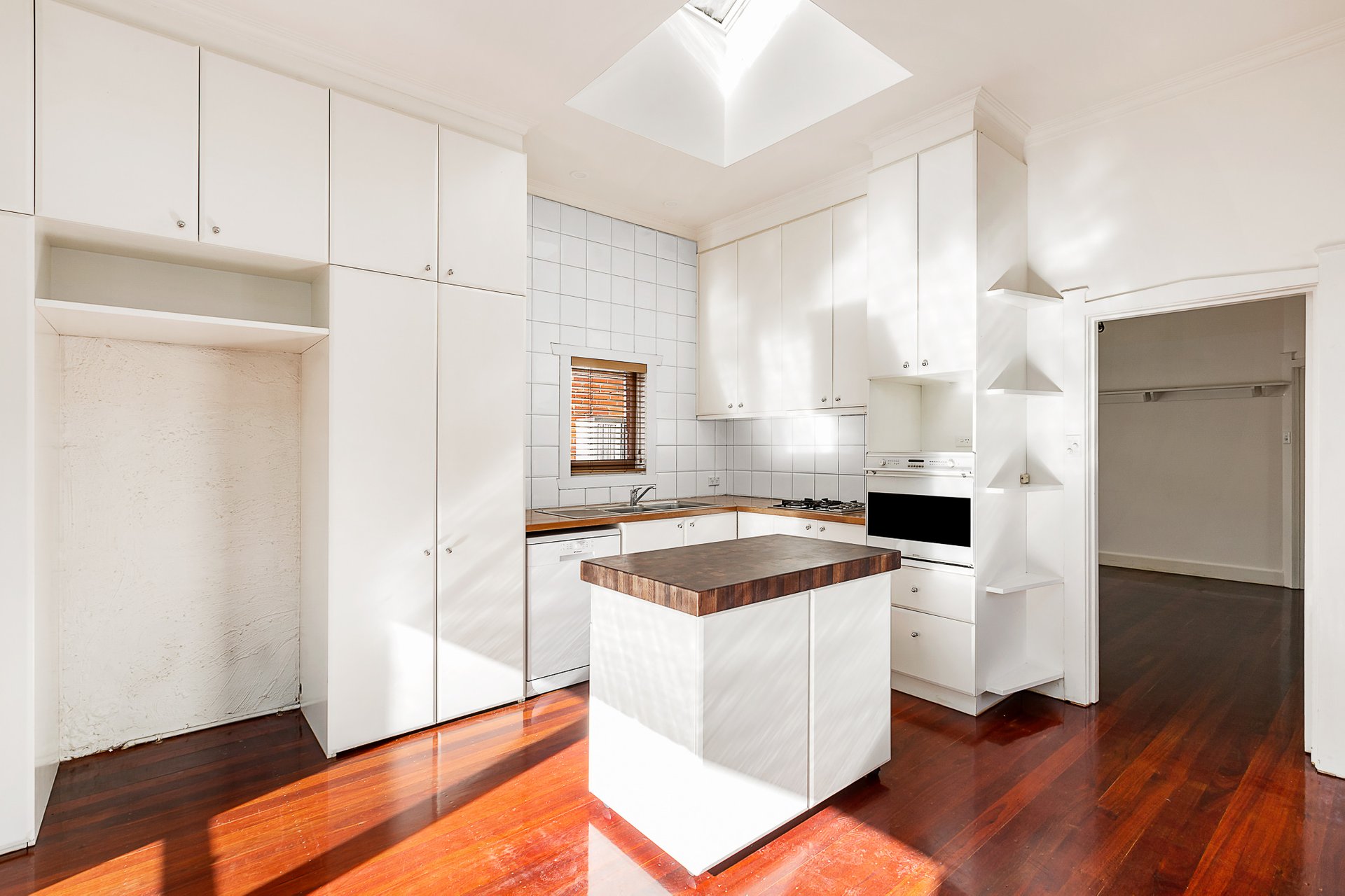 Property Gallery Thumbnail 7