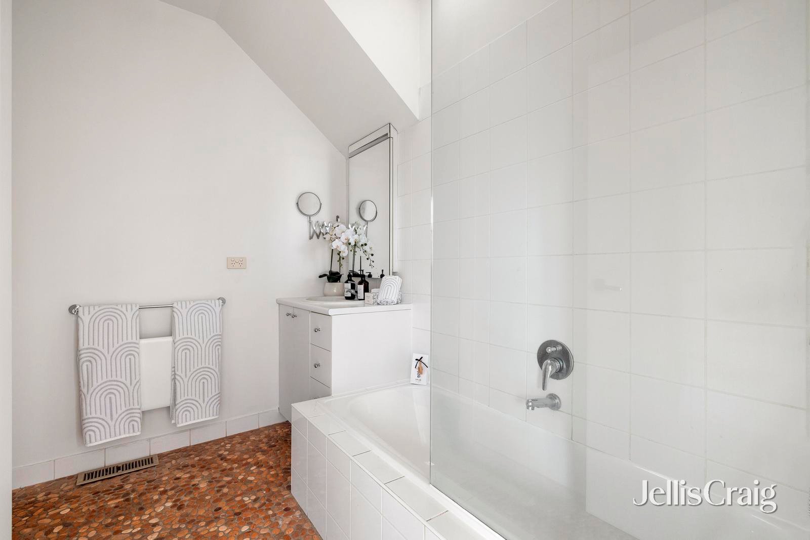 27 Havelock Street, St&nbsp;Kilda image 8