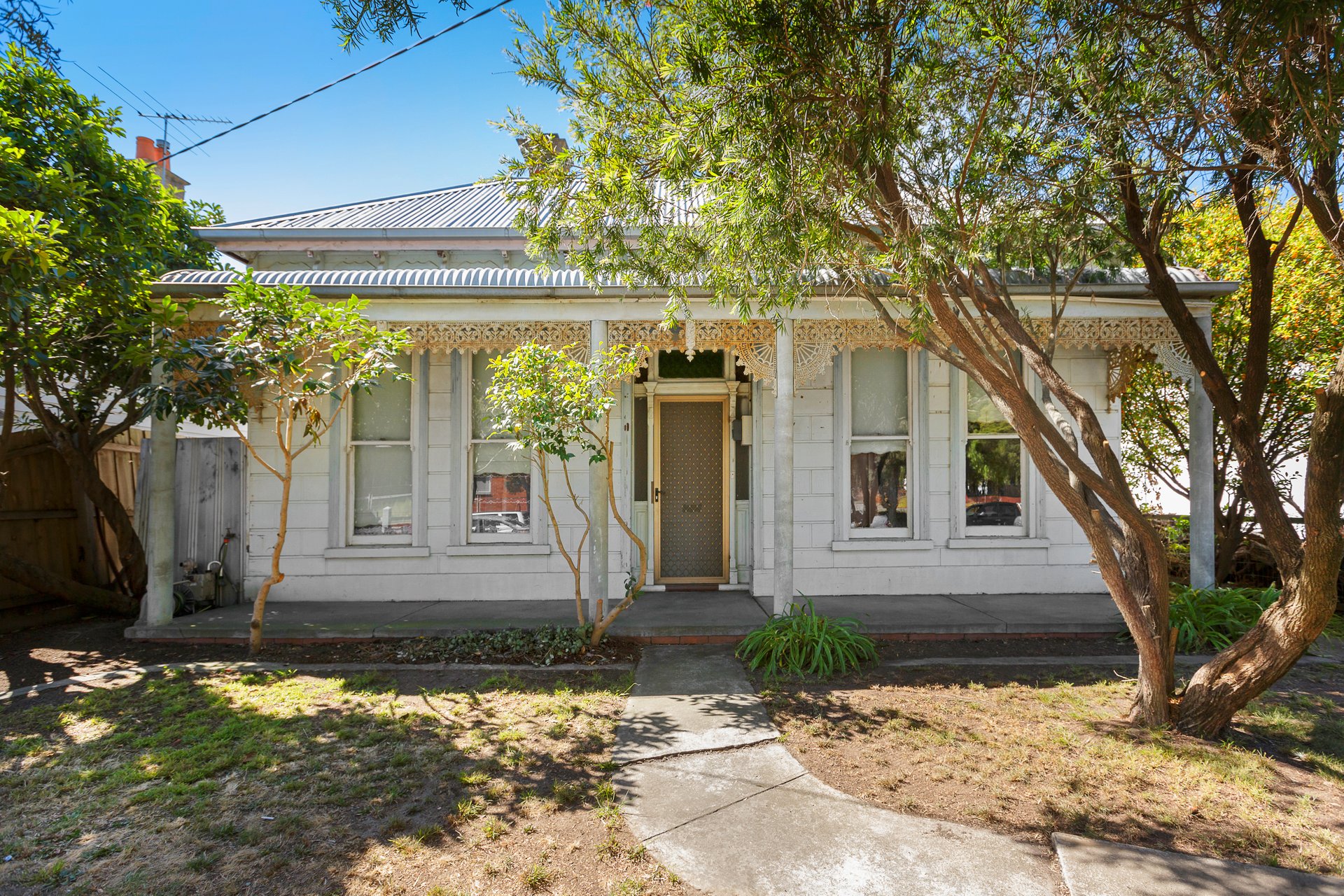 27 Hawthorn Road, Northcote image 1