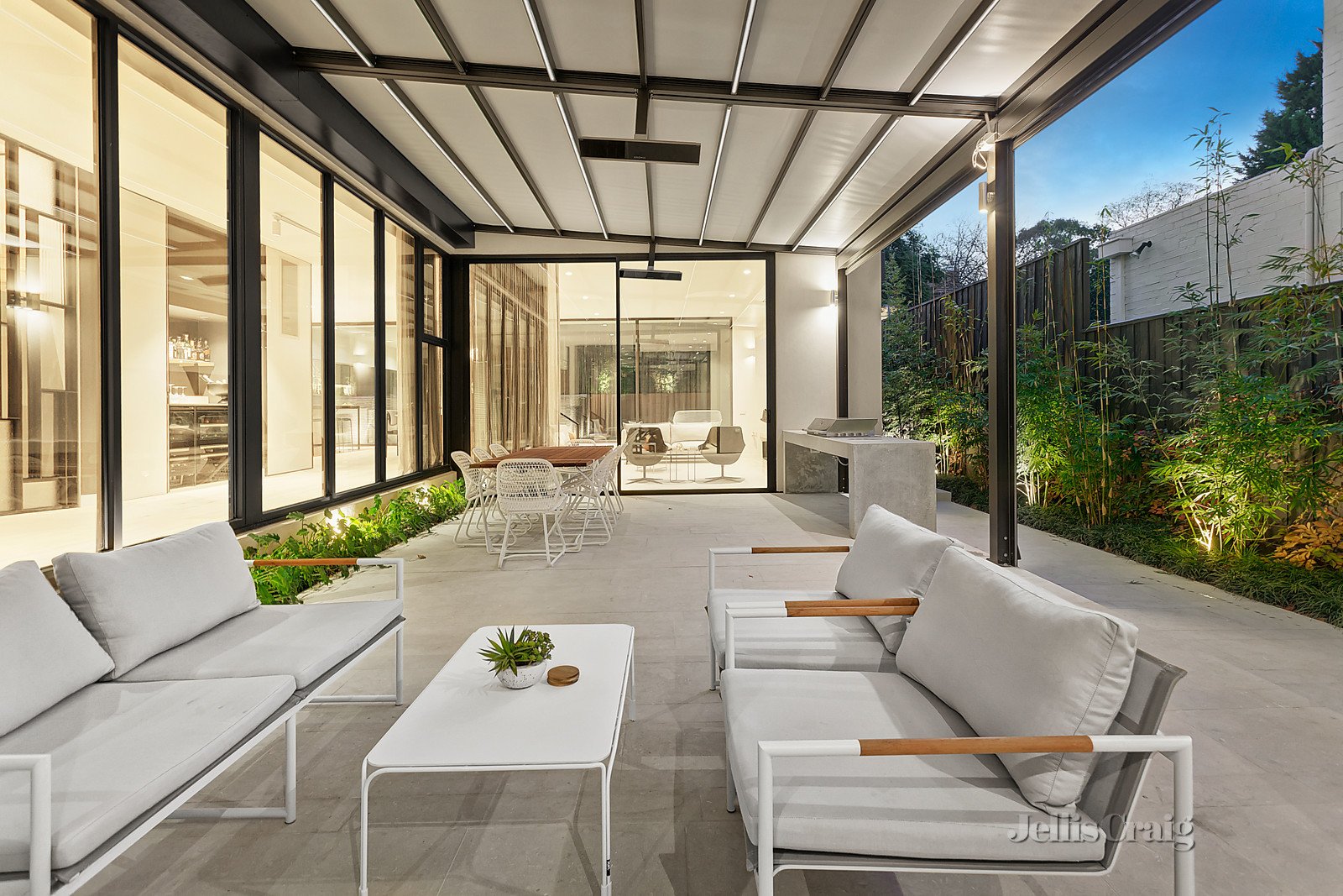 27 Heather Grove, Kew image 8