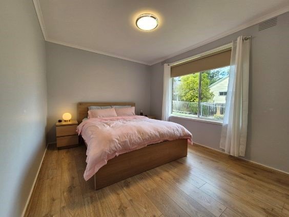 2/7 Hedge End Road, Mitcham image 5