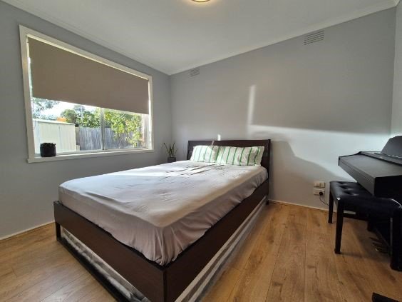 2/7 Hedge End Road, Mitcham image 6