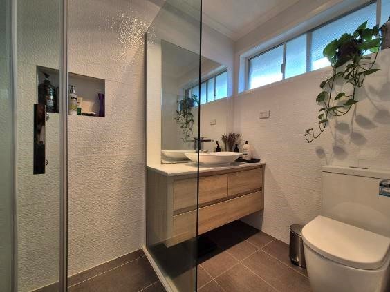 2/7 Hedge End Road, Mitcham image 7