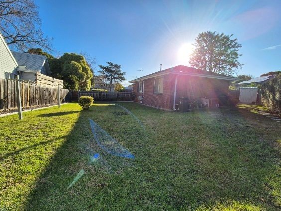 2/7 Hedge End Road, Mitcham image 9