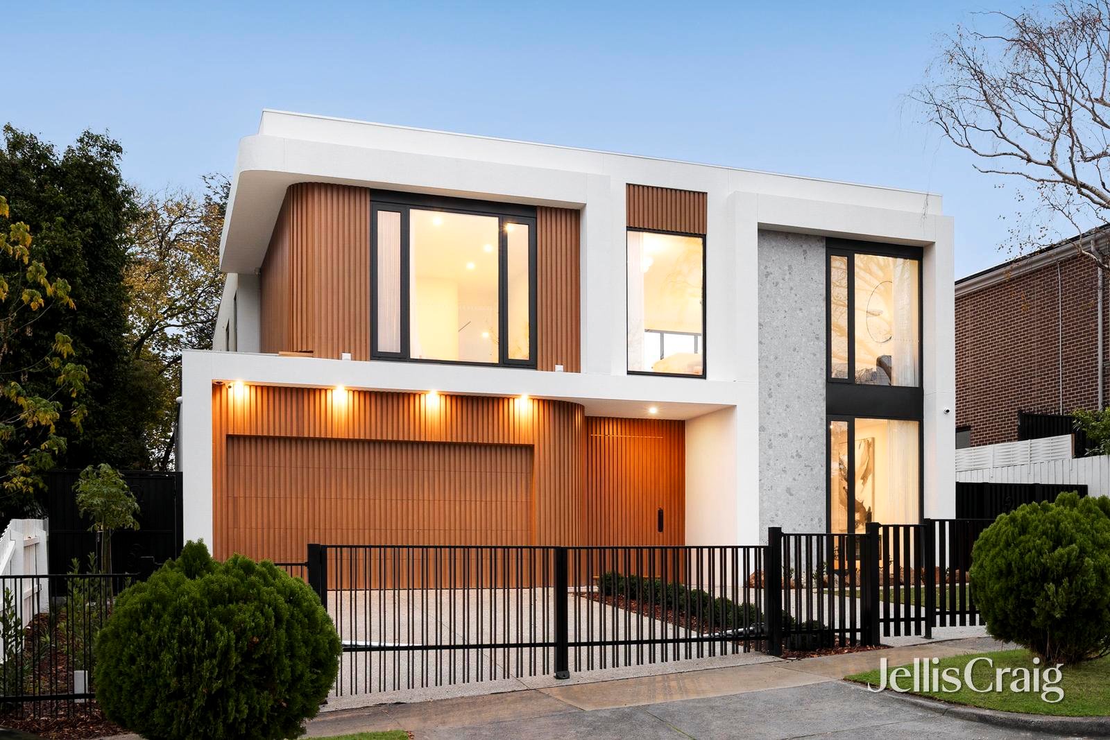 27 Hillside Road, Mount&nbsp;Waverley image 1