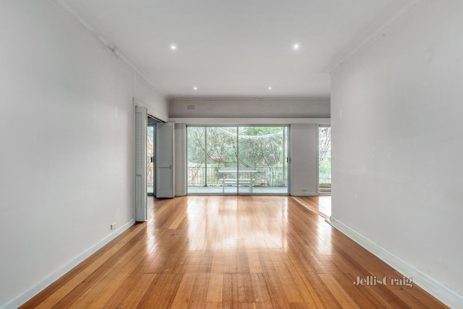 27 Hillview Road, Balwyn North image 3