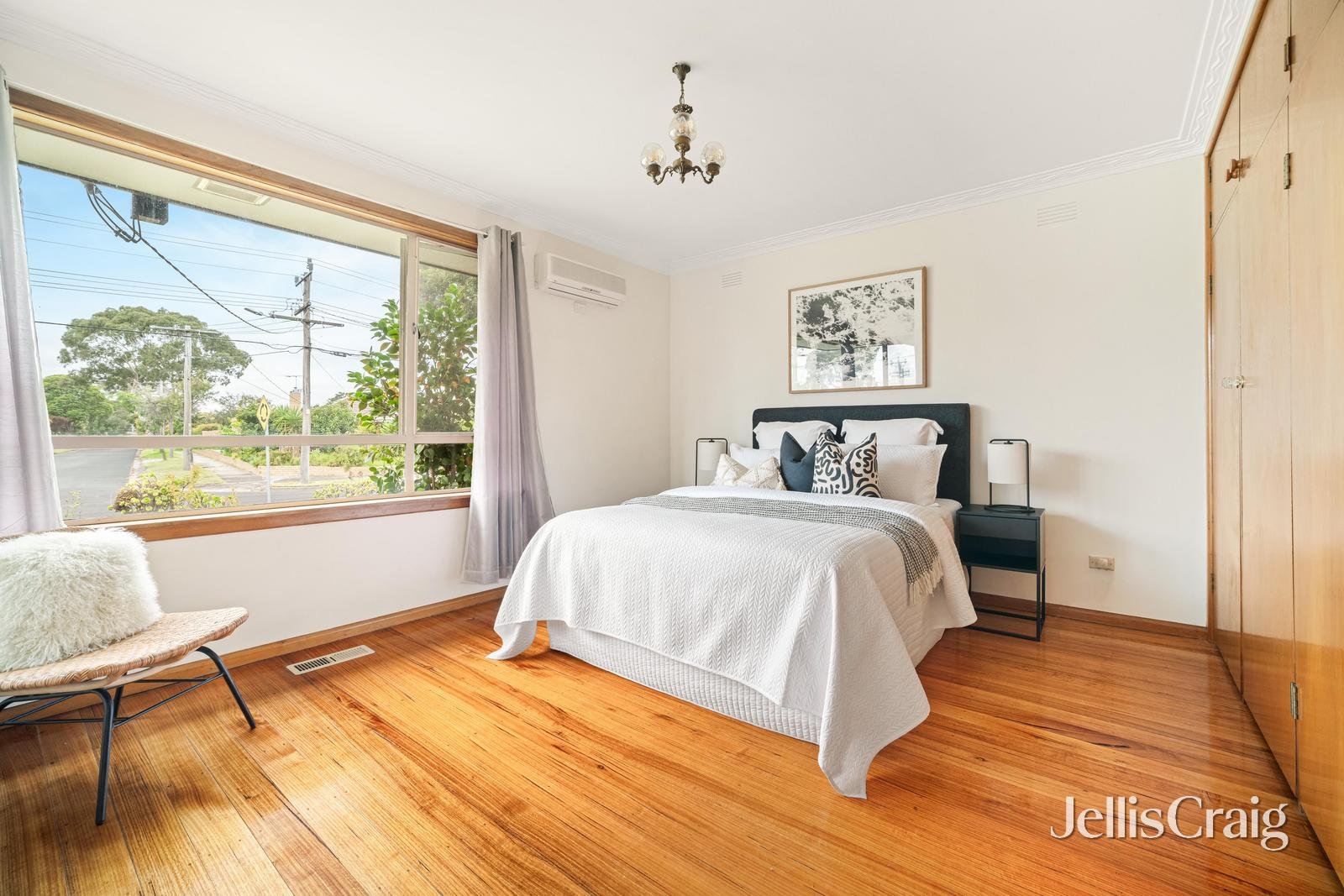 27 Jacaranda Avenue, Cheltenham image 7