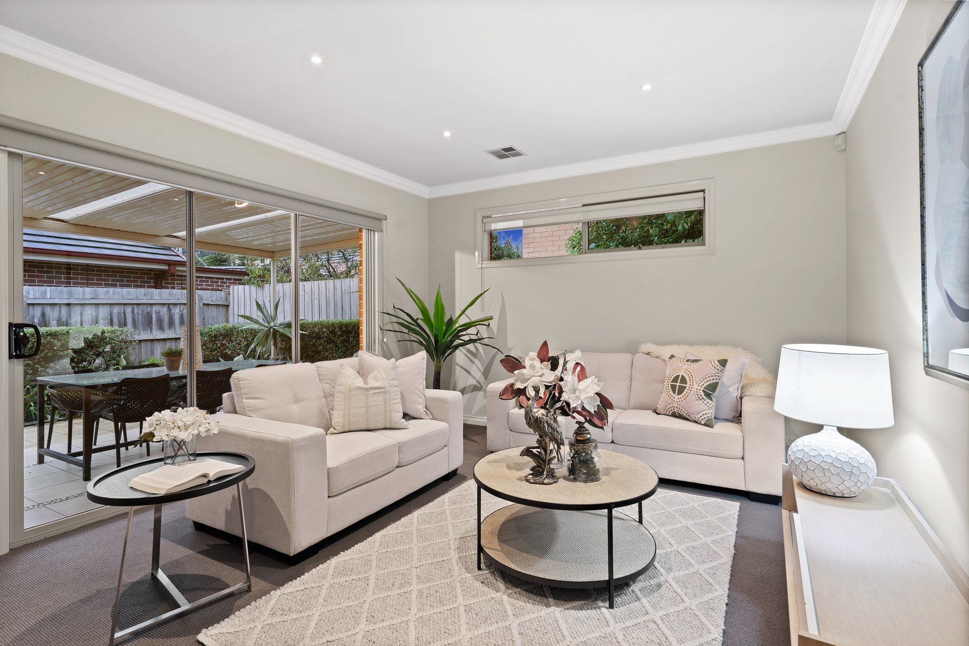 2/7 Jack Street, Mount Waverley image 2