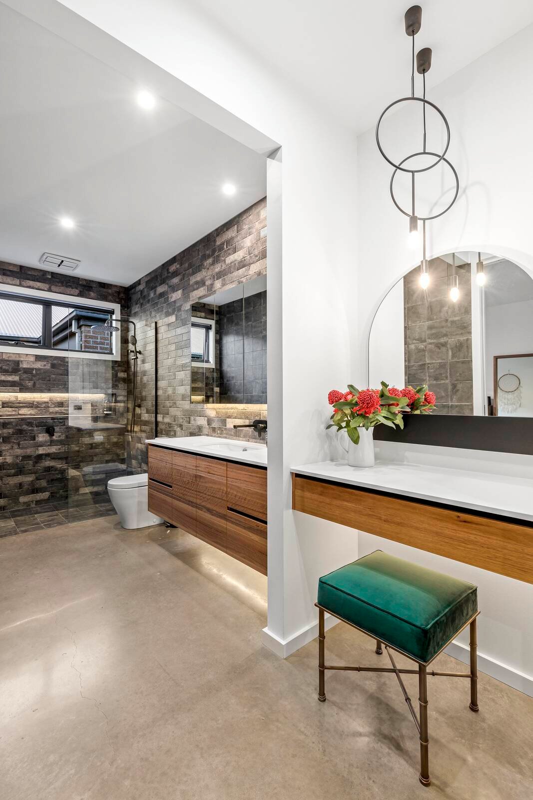 Property Gallery Thumbnail 19