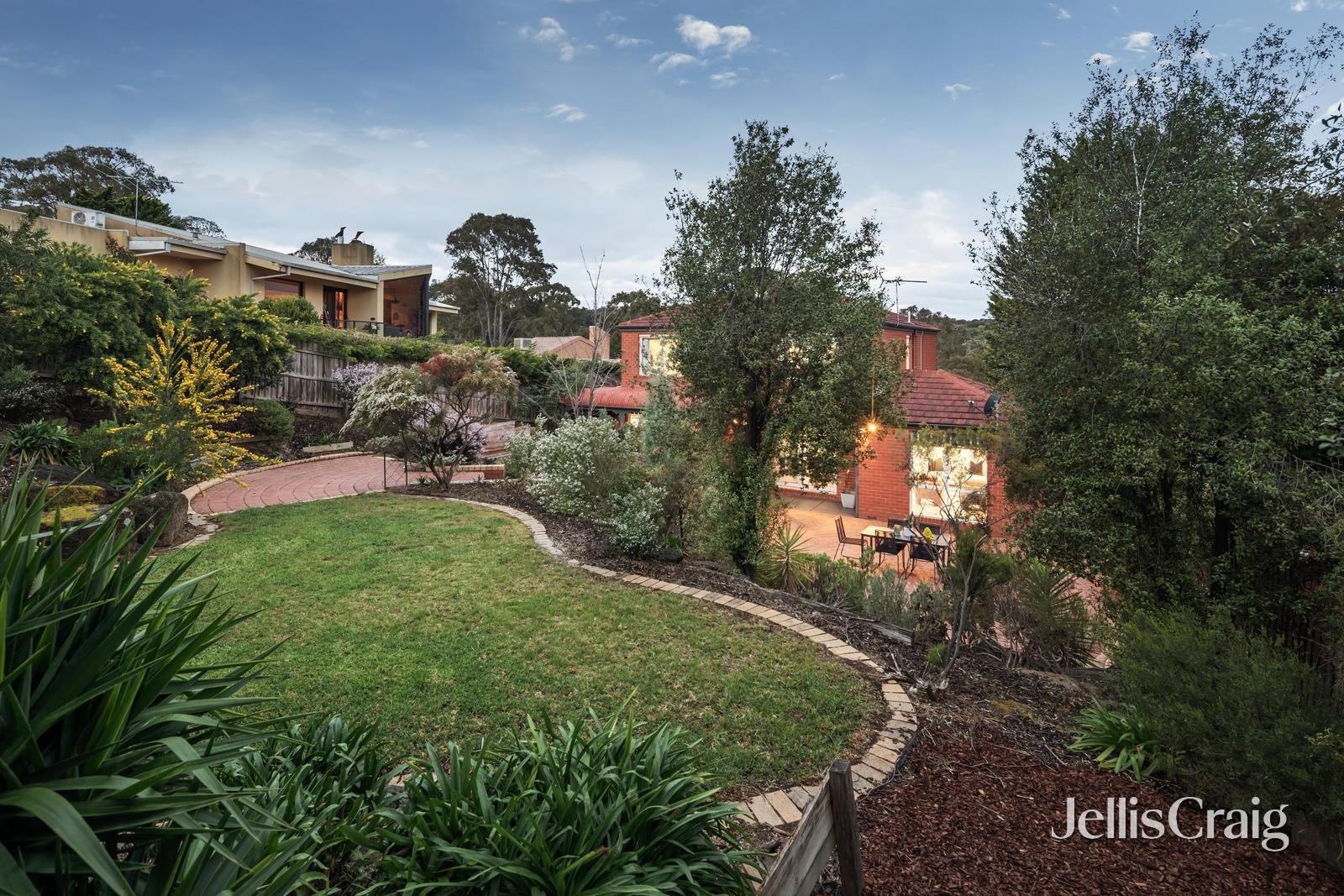 27 Kalbar Road, Eltham image 2