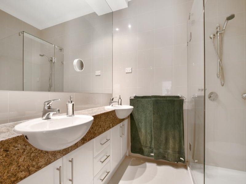 2/7 Kelba Street, Balwyn North image 6