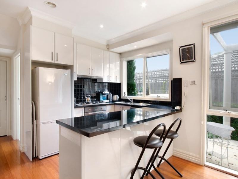 2/7 Kelba Street, Balwyn North image 4