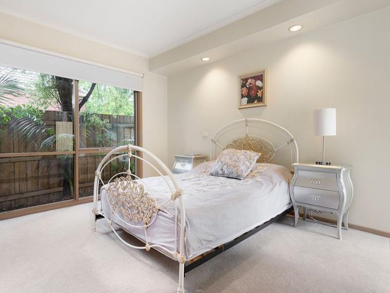 27 Kitchener Street, Deepdene image 6