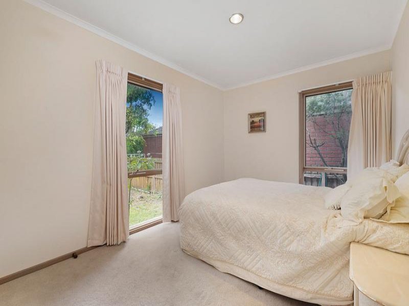 27 Kitchener Street, Deepdene image 8