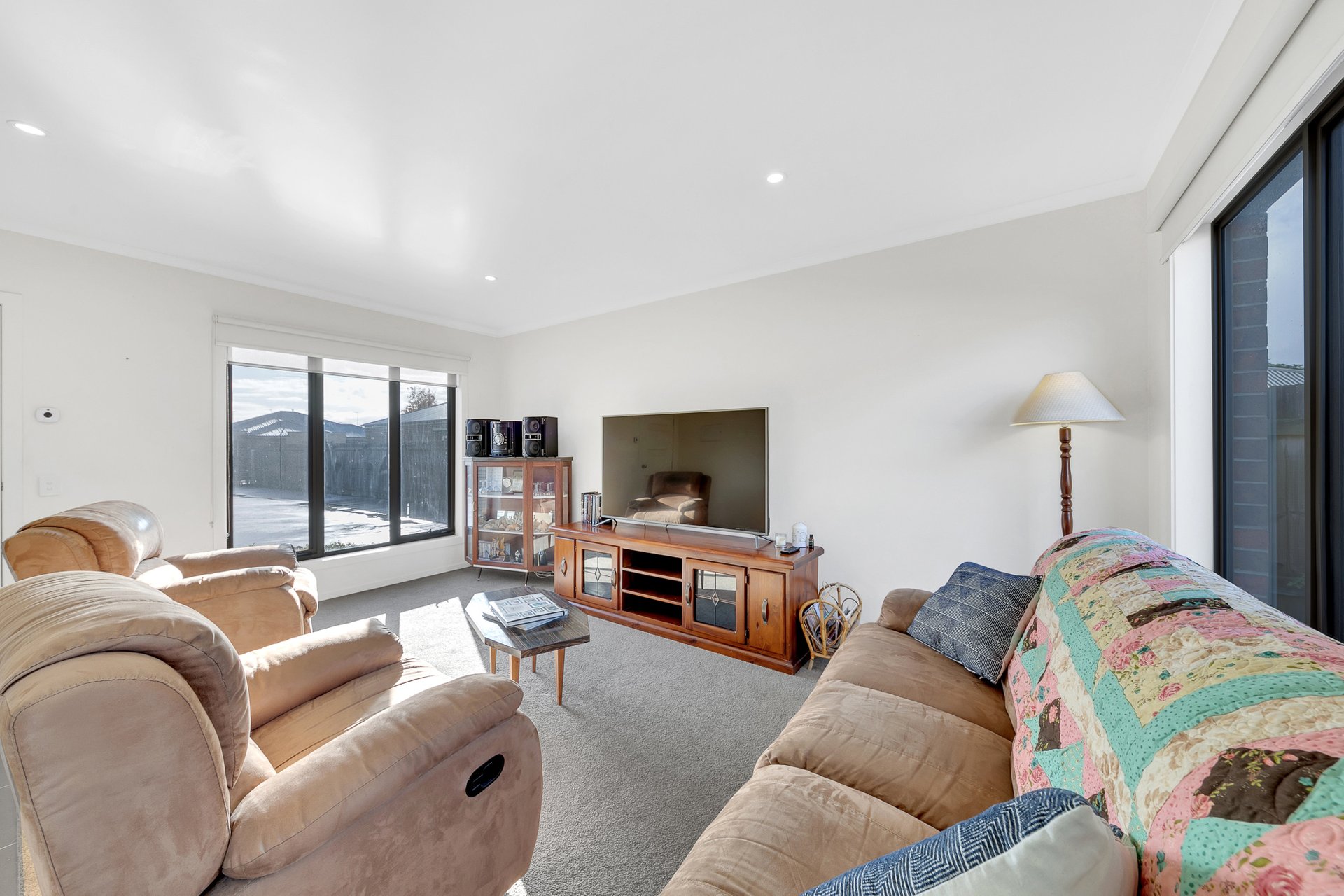 2/7 Koala Court, Whittington image 5