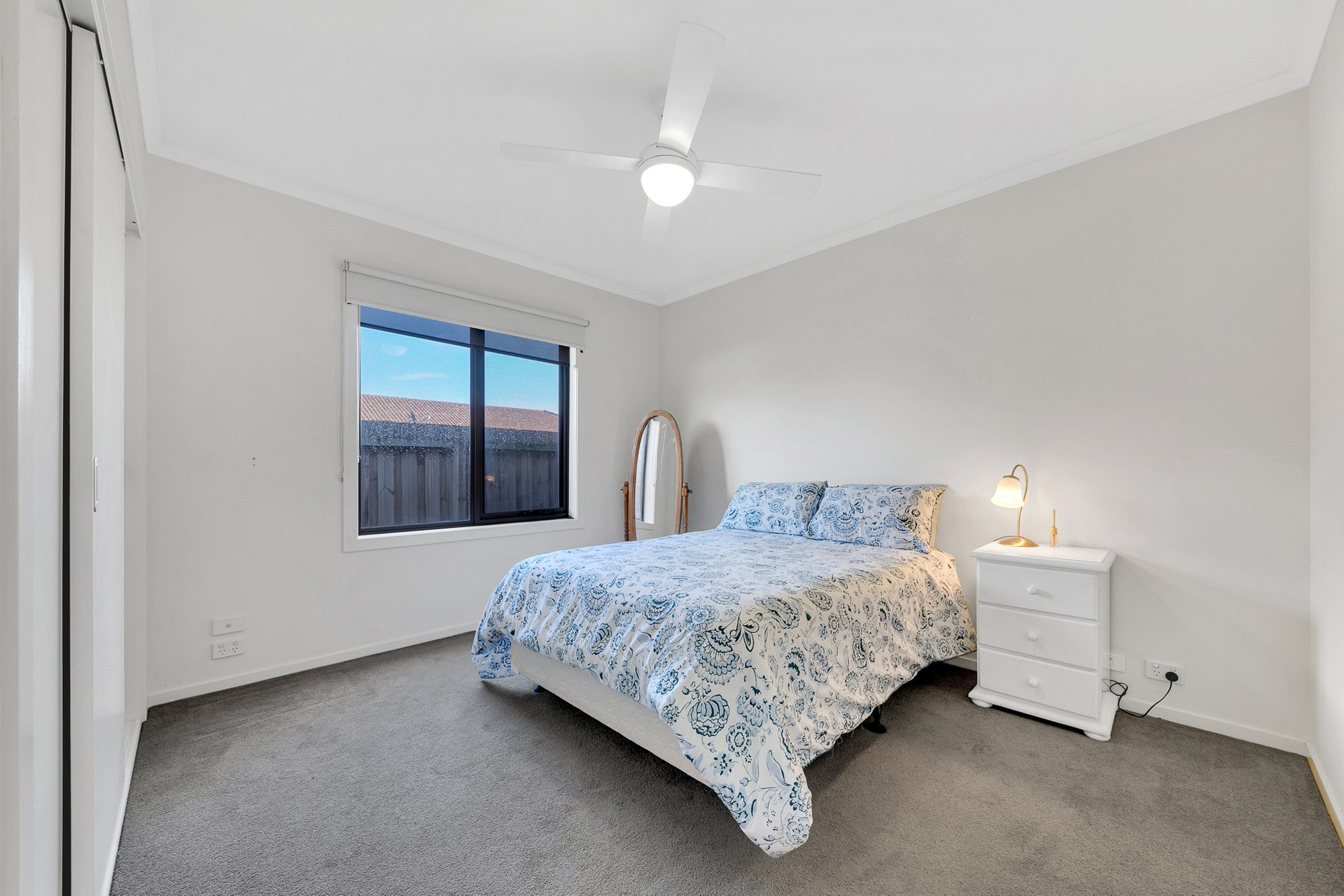 2/7 Koala Court, Whittington image 6