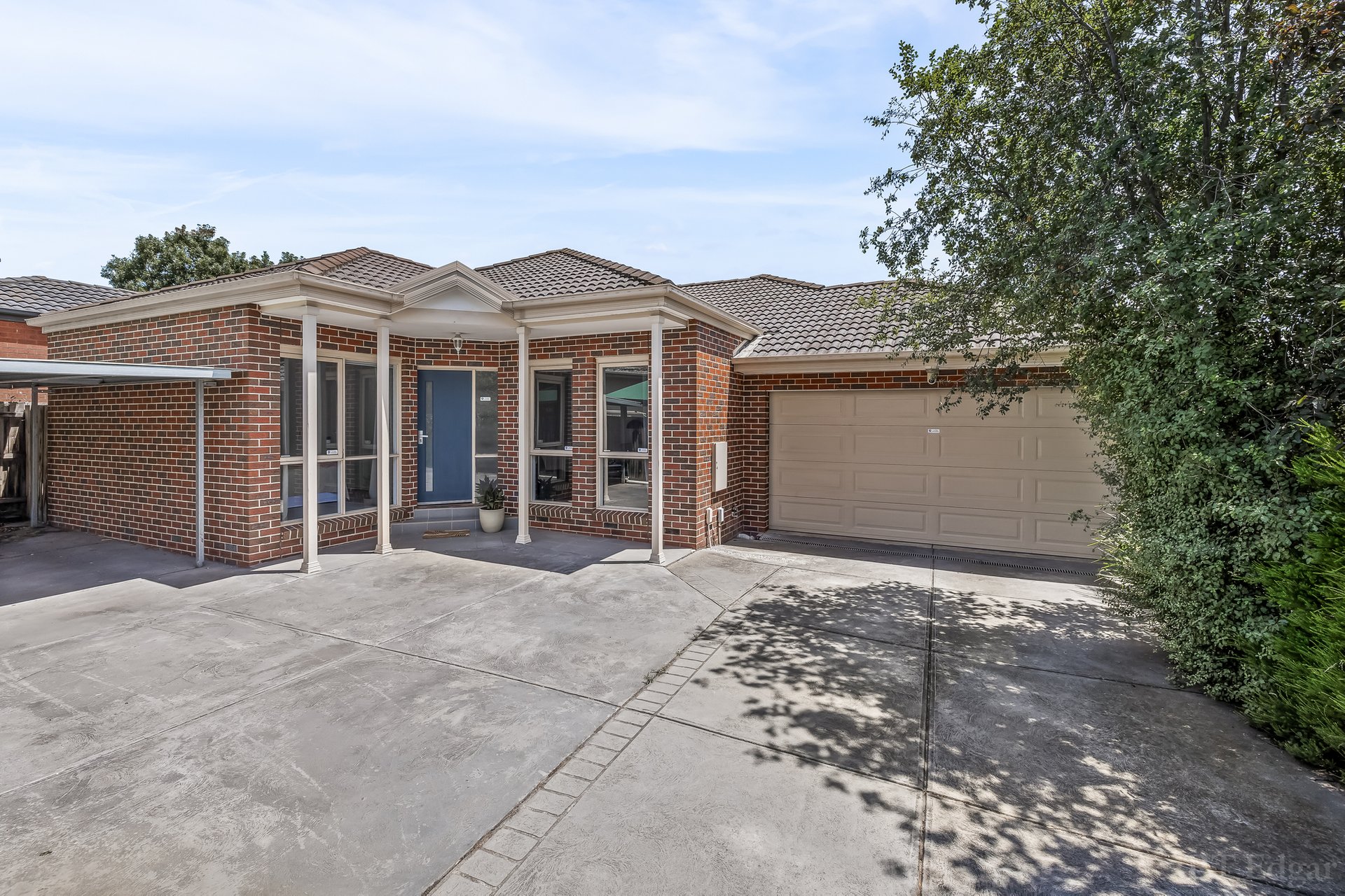 Property Gallery - Main Image