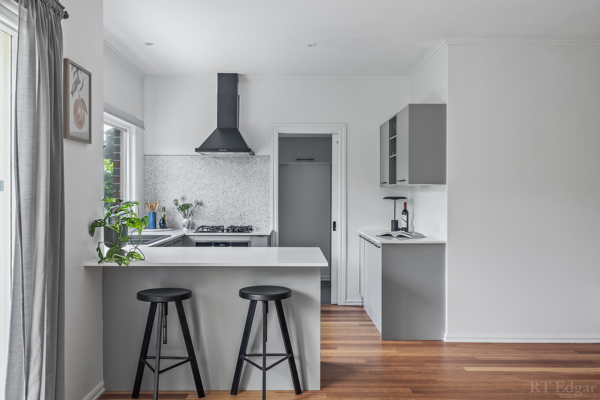 Property Gallery Thumbnail 4