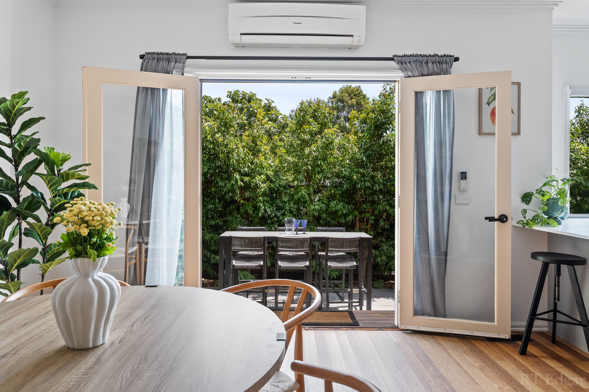 Property Gallery Thumbnail 7