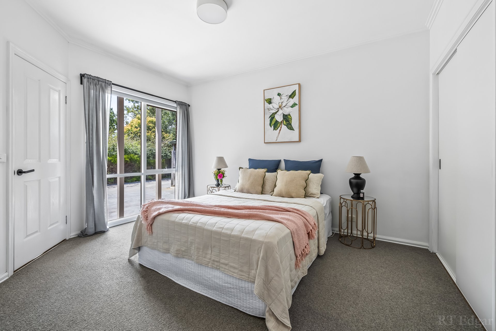 Property Gallery Thumbnail 10