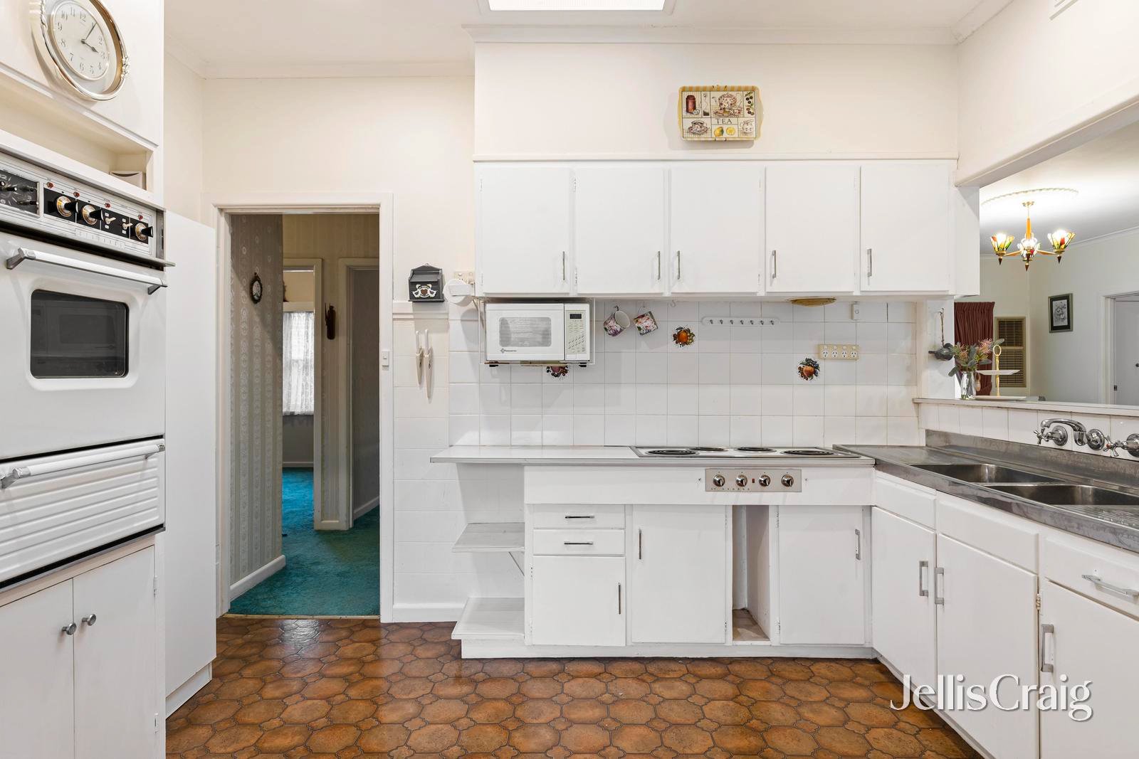 27 Lasiandra Avenue, Nunawading image 5
