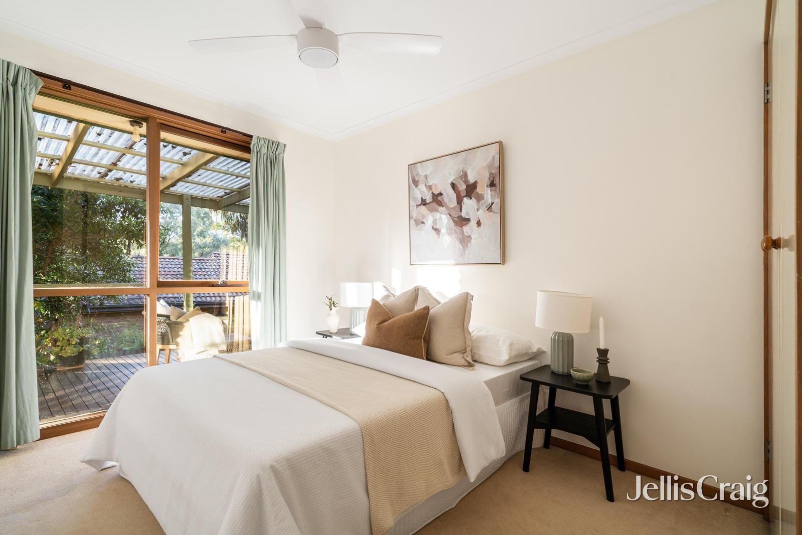 27 Leane Drive, Eltham image 9