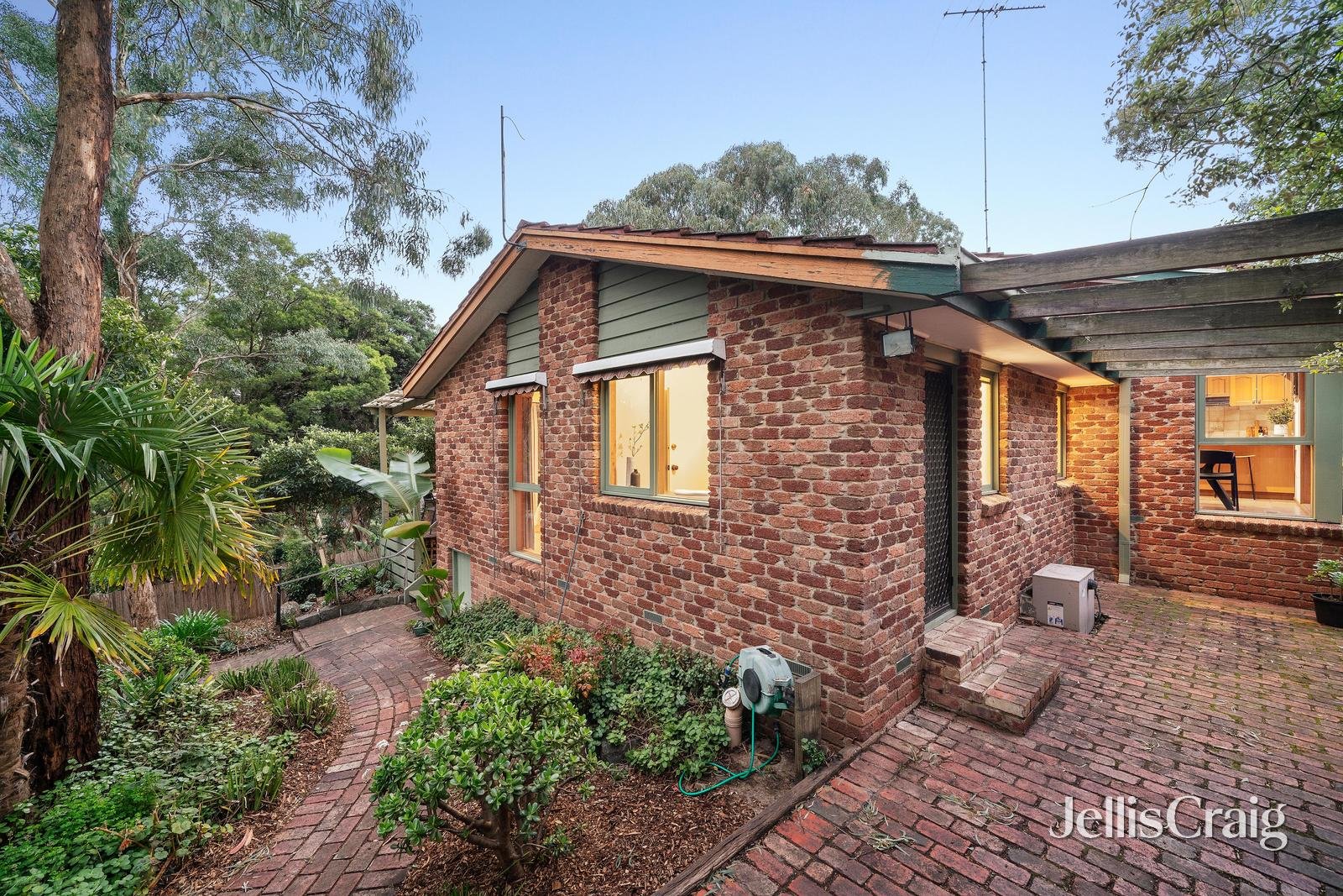 27 Leane Drive, Eltham image 15