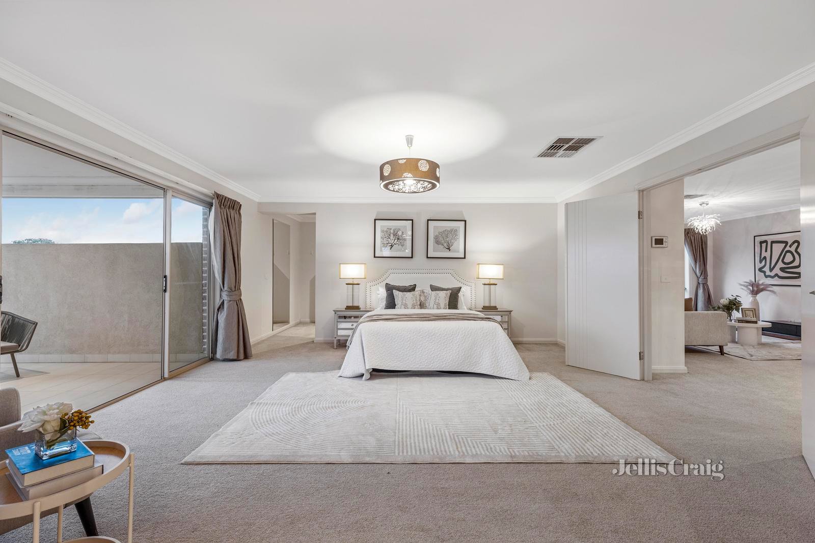 27 Lemana Crescent, Mount Waverley image 7
