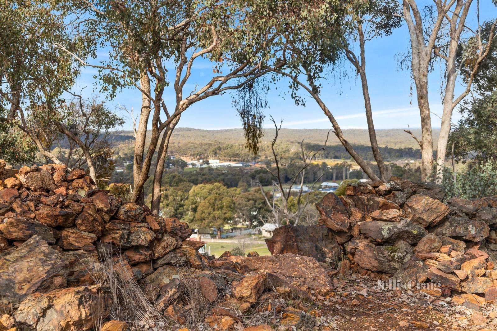 27 Lemon Street, Campbells Creek image 2