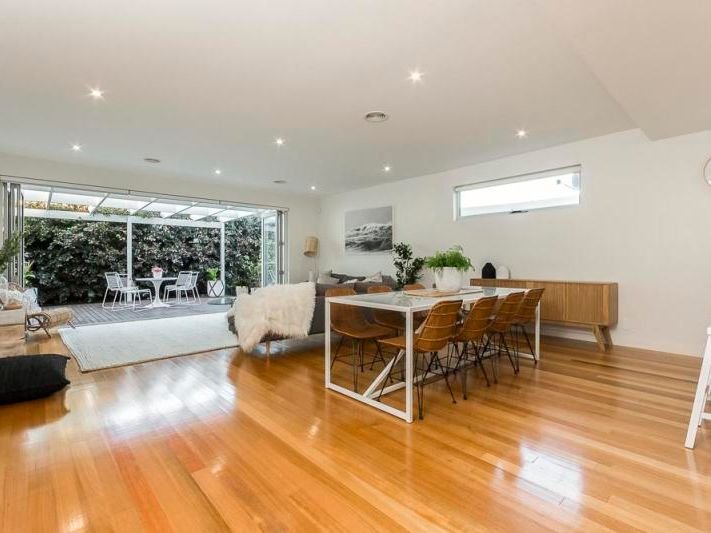 2/7 Liverpool Street, Rippleside image 4