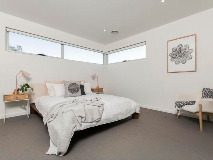 2/7 Liverpool Street, Rippleside image 8