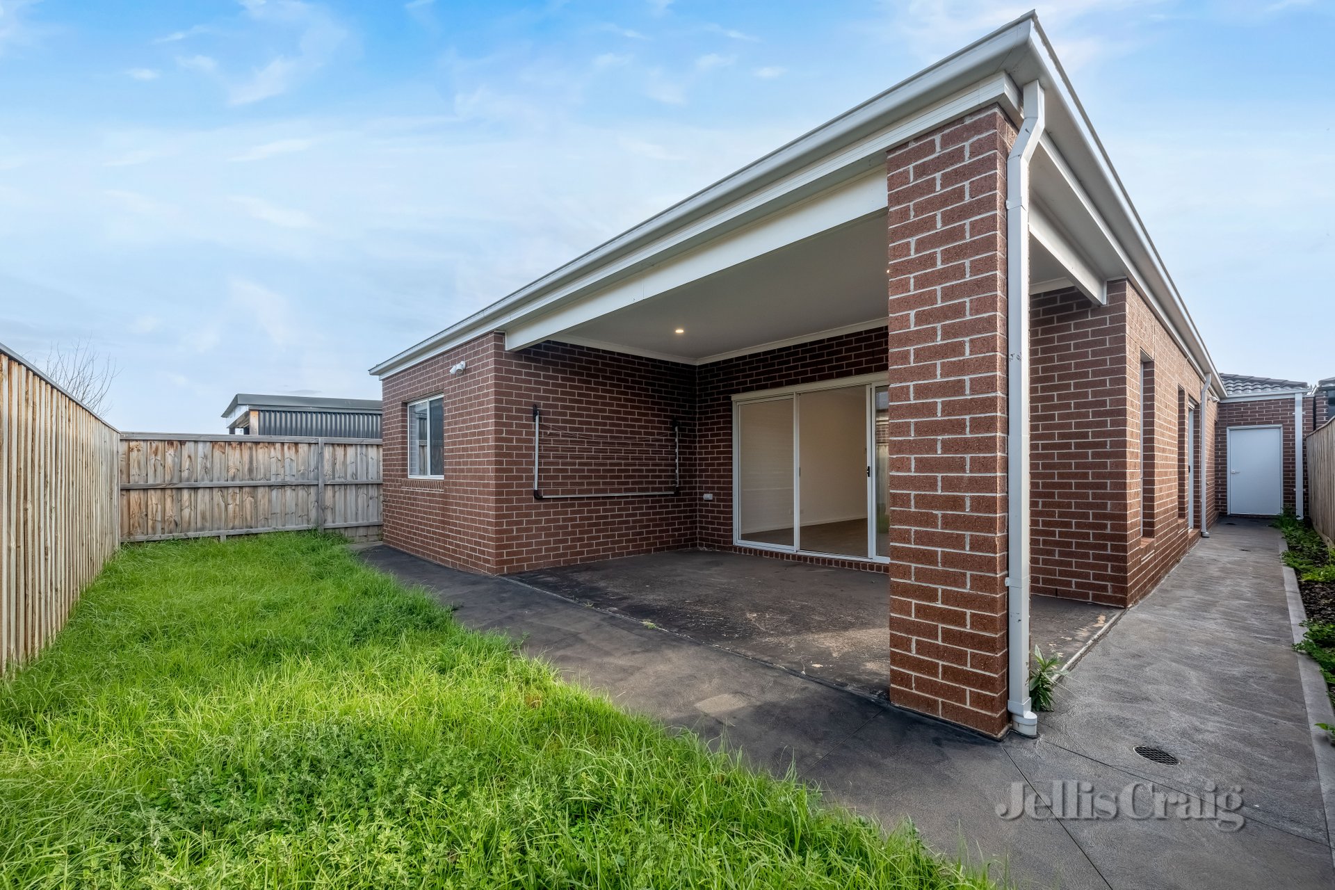 27 Manooka Road, Brookfield image 9