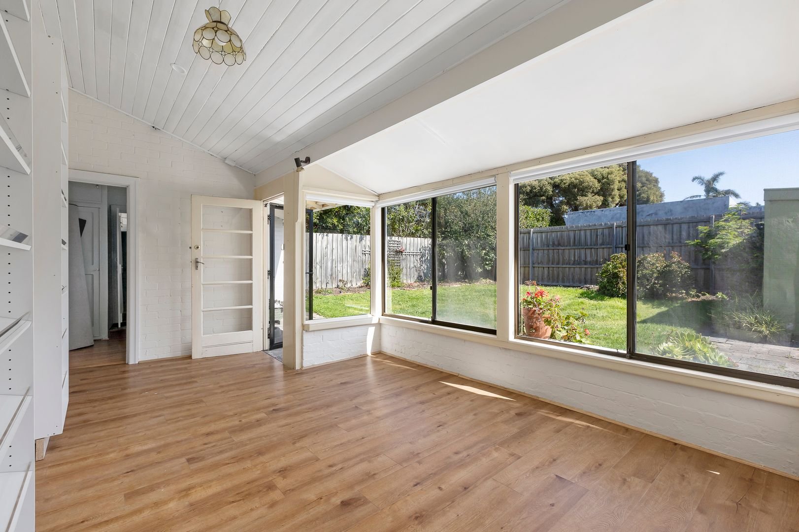 Property Gallery Thumbnail 7