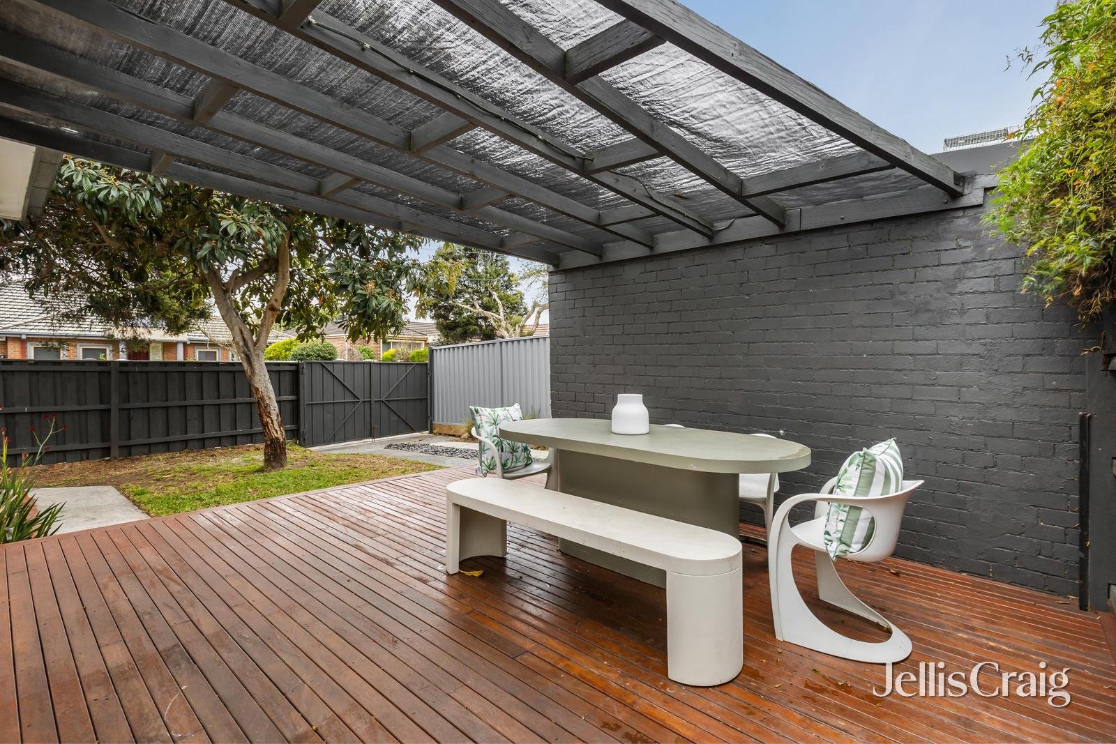 27 Maud Street, Balwyn North image 11