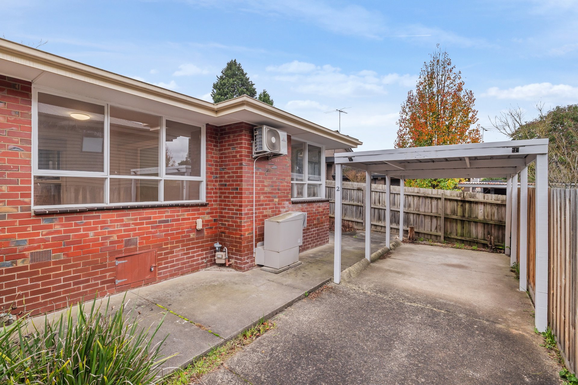 2/7 McGhee Avenue, Mitcham image 1