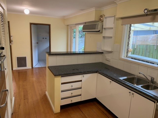 27 Meryl Street, Doncaster East image 5