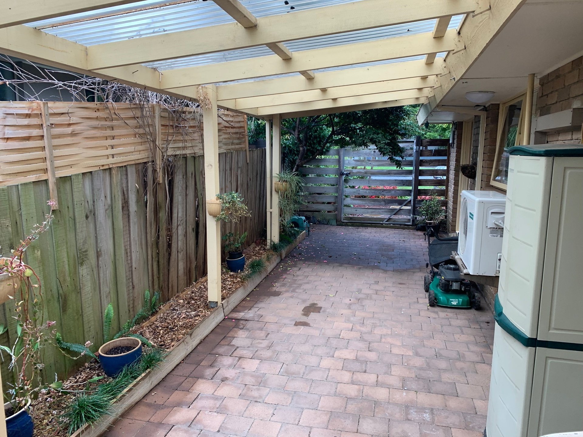 27 Meryl Street, Doncaster East image 8